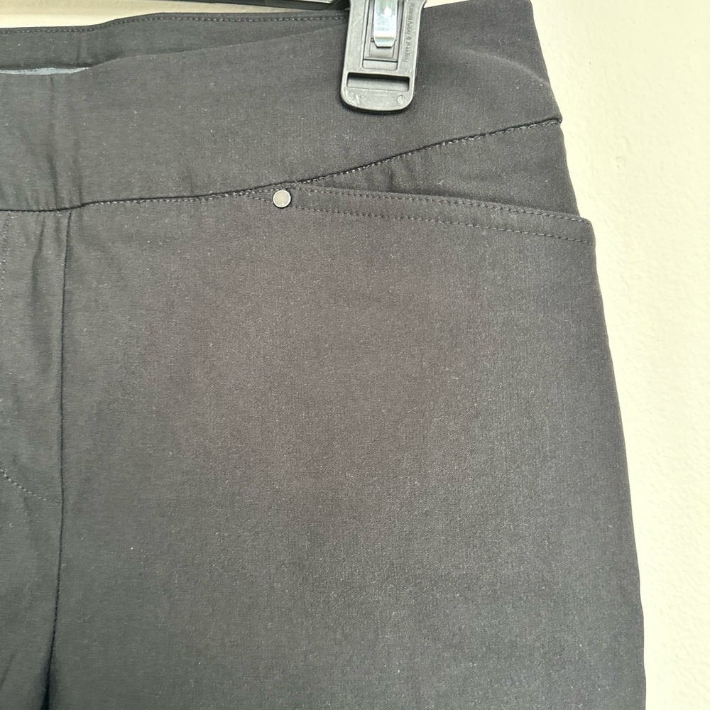 Hilary Radley Classic Black Women's Bermuda Shorts Size 4 - Picture 3 of 10